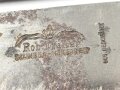 Fahrtenmesser für Angehörige der Hitlerjugend. Hersteller "Rob.Müller Solingen Merscheid" Griffemblem wackelt wie es sein soll, getragenes Stück mit schemenhaft lesbarer Klingeninschrift, ungereinigt