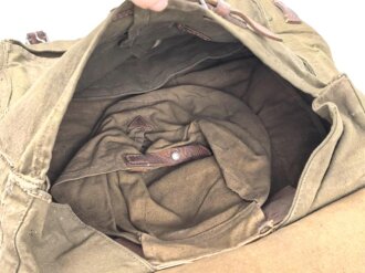 Tornister Wehrmacht, getragenes Stück, datiert 1935. Kammerstück des Infanterie Regiment 68 oder 69.