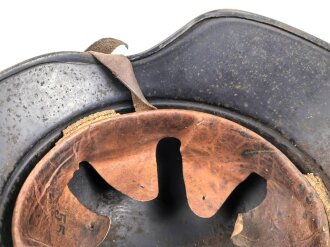 Stahlhelm Luftschutz. In allen Teilen originales Stück, ungereinigt