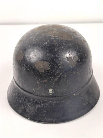 Stahlhelm Luftschutz. In allen Teilen originales Stück, ungereinigt, Der Schriftgzug " Luftschutz" entfernt