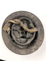 Großbritannien, Stahlhelm in gutem Gesamtzustand, die Glocke datiert 1940, das Innenfutter von 1949. Ungereinigtes Stück
