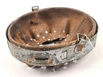 Innenfutter für einen Stahlhelm Modell 1940 oder 42 der Wehrmacht. Getragenes Stück, Kopfgrösse 56, datiert 1943