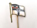 Patriotische Anstecknadel mit emaillierter kaiserlicher Reichskriegsfagge. Fertigung wohl aus den 1930iger Jahren