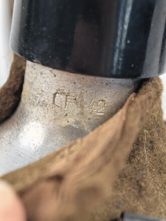Feldflasche Wehrmacht, Ausführung 1 Liter. Flasche und Bezug gestempelt CFL42