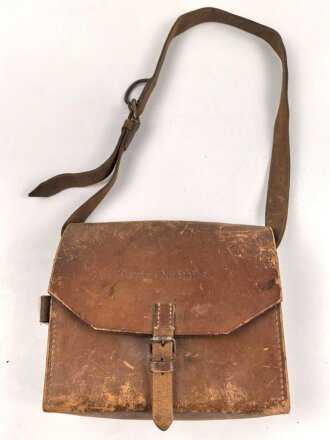 Frankreich ? Lederne Werkzeugtasche mit Trageriemen,...