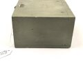 Prüfgerät für Glühzündapparat der Wehrmacht, Im originalen Transportbehälter, dieser überlackiert. Funktion nicht geprüft