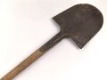 Langer Pionier- oder Fahrzeugspaten Wehrmacht. Gebraucht, datiert 1937, ungereinigt