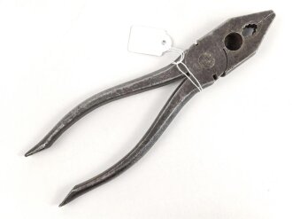 Tschechoslowakei, Zange datiert 1938 mit tschechischer Abnahme. Sicherlich von der Wehrmacht vereinnahmt und weitergeführt. Gesamtlänge etwa 18,5cm