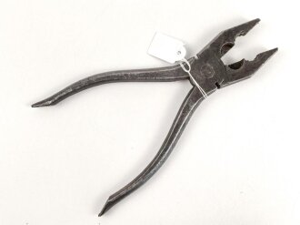 Tschechoslowakei, Zange datiert 1938 mit tschechischer Abnahme. Sicherlich von der Wehrmacht vereinnahmt und weitergeführt. Gesamtlänge etwa 18,5cm
