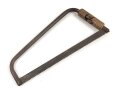 Bügelsäge, Hersteller und "1944" markiert. Gesamtlänge etwa 31cm