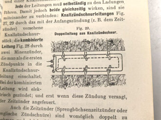 "H-26 Technischer Unterricht für die k.u.k. Sappeur/ Pioniertruppe Sprengvorschriften" datiert 1915, 139 Seiten, DIN A6