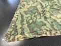 Zeltbahn 31 Wehrmacht. Leicht getragenes Stück mit Reichsbetriebsnummer , Kontrastreiches Stück , datiert 1944
