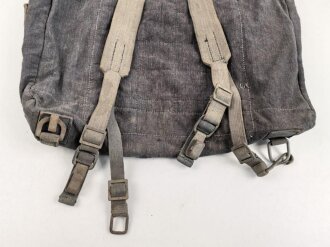 Luftwaffe. Rucksack in Tropenausführung, datiert 1941. Ungereinigtes Stück in gutem Gesamtzustand.