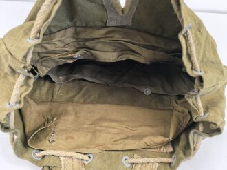 Wehrmacht Heer, Rucksack in Tropenausführung. Hersteller Wirtschaftsamt Litzmannstadt. Leicht getragenes Stück