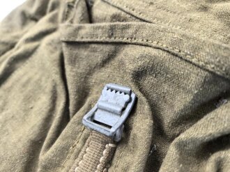 Wehrmacht Heer, Rucksack in Tropenausführung. Hersteller Wirtschaftsamt Litzmannstadt. Leicht getragenes Stück