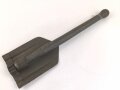Klappspaten Wehrmacht, überlackiertes Stück,  unleserlicher Hersteller