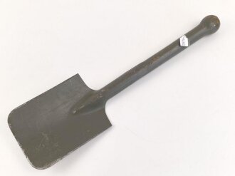 Gerader Spaten Wehrmacht, überlackiertes Stück, datiert 1937