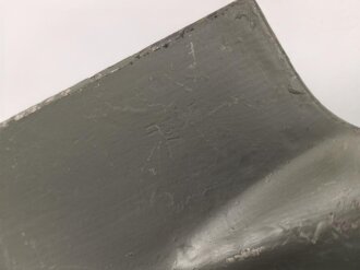 Gerader Spaten Wehrmacht, überlackiertes Stück, datiert 1937