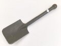 Gerader Spaten Wehrmacht, überlackiertes Stück, datiert 1937