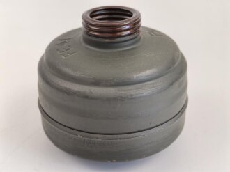 Gasmaskenfilter "Filtereinsatz 41" Wehrmacht . Überlackiertes Stück ?