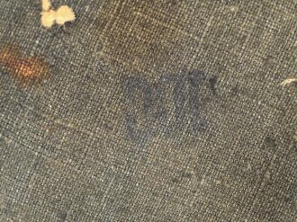 Paar Gamaschen für Angehörige des Heeres. Nicht verausgabter Lagerbestand, die Metallteile angerostet