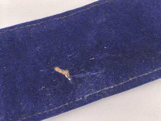 Preußen, Feldbinde für einen Militärarzt. Guter Zustand, das besondere Schloß mit sehr gut erhaltener Vergoldung. Gesamtlänge 112cm