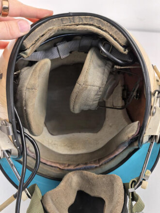 Bundeswehr , Luftwaffe Pilotenhelm Modell " Gentex HGU-2 "  gebraucht.
