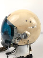 Russland, Pilotenhelm ZSH-5 aus den 1970iger Jahren. Erste Ausführung mit blauem Visier. Guter Gesamtzustand,
