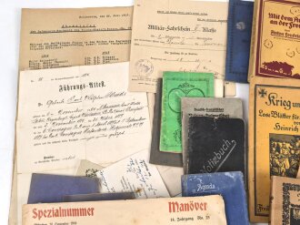 Kaiserreich und 1. Weltkrieg, Konvolut Hefte, Bücher und Papiere. Nicht auf Vollständigkeit oder Zustand geprüft