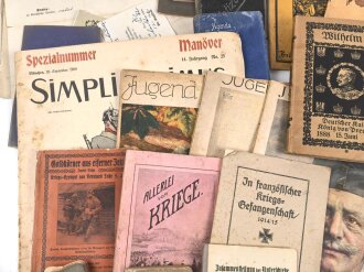 Kaiserreich und 1. Weltkrieg, Konvolut Hefte, Bücher und Papiere. Nicht auf Vollständigkeit oder Zustand geprüft