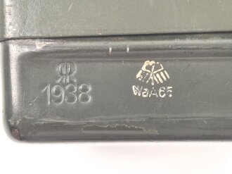 Transportkasten aus Blech für " 15 Brennzünder 25 " der Wehrmacht, datiert 1938