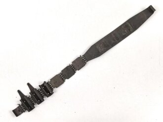 Einführstück für einen Maschinengewehr Gurt der Wehrmacht. Hersteller cvo