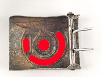 Waffen SS, Koppelschloss für Mannschaften. Nickelschloss von Overhoff & Cie Lüdenscheid. Leicht narbiger Bodenfund, der " U" Haken vermutlich neuzeitlich ergänzt