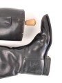 Paar Reitstiefel für Offiziere der Wehrmacht. Leicht getragenes Paar in gutem Gesamtzustand, Sohlenlänge 27cm, mit Stiefelspannern