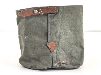 Tasche für ein Kochgeschirr der Wehrmacht. Datiert 1938. Nicht aus einem Tornister herausgetrennt, sondern exakt so verausgabt.