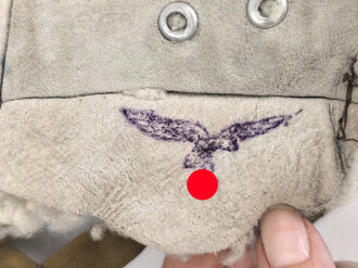 Luftwaffe Kälteschutz, habe ich so noch nie gesehen.