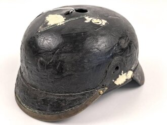 Kaiserreich, Korpus für eine Pickelhaube für Mannschaftenm war zu einer Feuerwehrhaube umgebaut