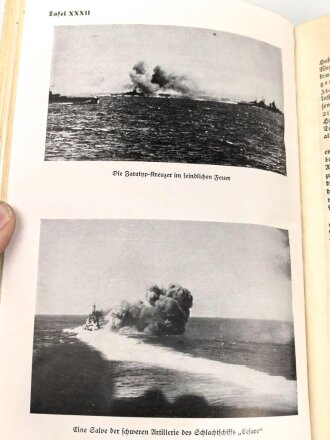 "Nauticus 1941 - Jahrbuch für Deutschlands Seeinteressen" datiert 1941, 493 Seiten, unter DIN A5