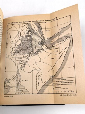 "Nauticus 1941 - Jahrbuch für Deutschlands Seeinteressen" datiert 1941, 493 Seiten, unter DIN A5