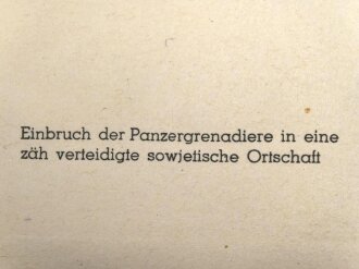 Dekorativer Druck aus der Zeit des zweiten Weltkrieges "Einbruch der Panzergrenadiere in eine zäh verteidigte sowjetischen Ortschaft" Maße: 24,5 x 30,5 cm