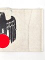 Armbinde für Zivilangestellte der Wehrmacht, dazu ein Foto