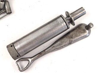 RG 34, Reinigungsgerät 34  Wehrmacht. Hersteller cnx, Luftwaffenblauer Originallack