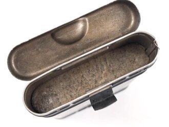 RG 34, Reinigungsgerät 34  Wehrmacht. Hersteller 64 ( Appel ),  Luftwaffenblauer Originallack