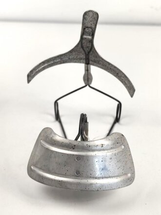 Spanner für eine Gasmaske der Wehrmacht. Datiert 1939
