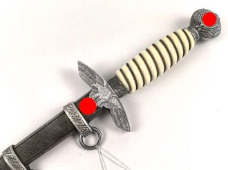 Dolch für Offiziere der Luftwaffe. Saubere Klinge von Hörster Solingen. Zusammengehörig, guter Gesamtzustand