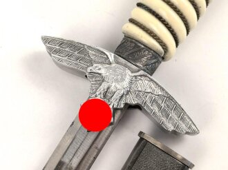 Dolch für Offiziere der Luftwaffe. Saubere Klinge von Hörster Solingen. Zusammengehörig, guter Gesamtzustand