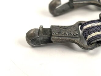 Gehänge zum Dolch für Offiziere der Luftwaffe. Ein Schnapper defekt