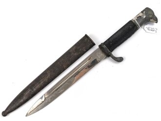 Extraseitengewehr KS98 für Angehörige des Heeres mit Klingenätzung. Hersteller Eickhorn Solingen. Klinge in gutem Zustand, sonst eher bescheiden