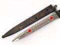 Extraseitengewehr KS98 für Angehörige des Heeres mit Klingenätzung. Hersteller Eickhorn Solingen. Klinge in gutem Zustand, sonst eher bescheiden