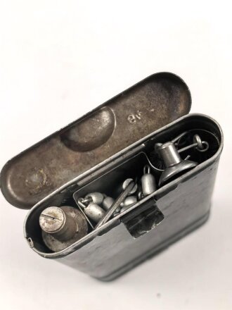 RG 34, Reinigungsgerät 34  Wehrmacht. Hersteller 64 ( Appel ), WaA20. Luftwaffenblauer Originallack